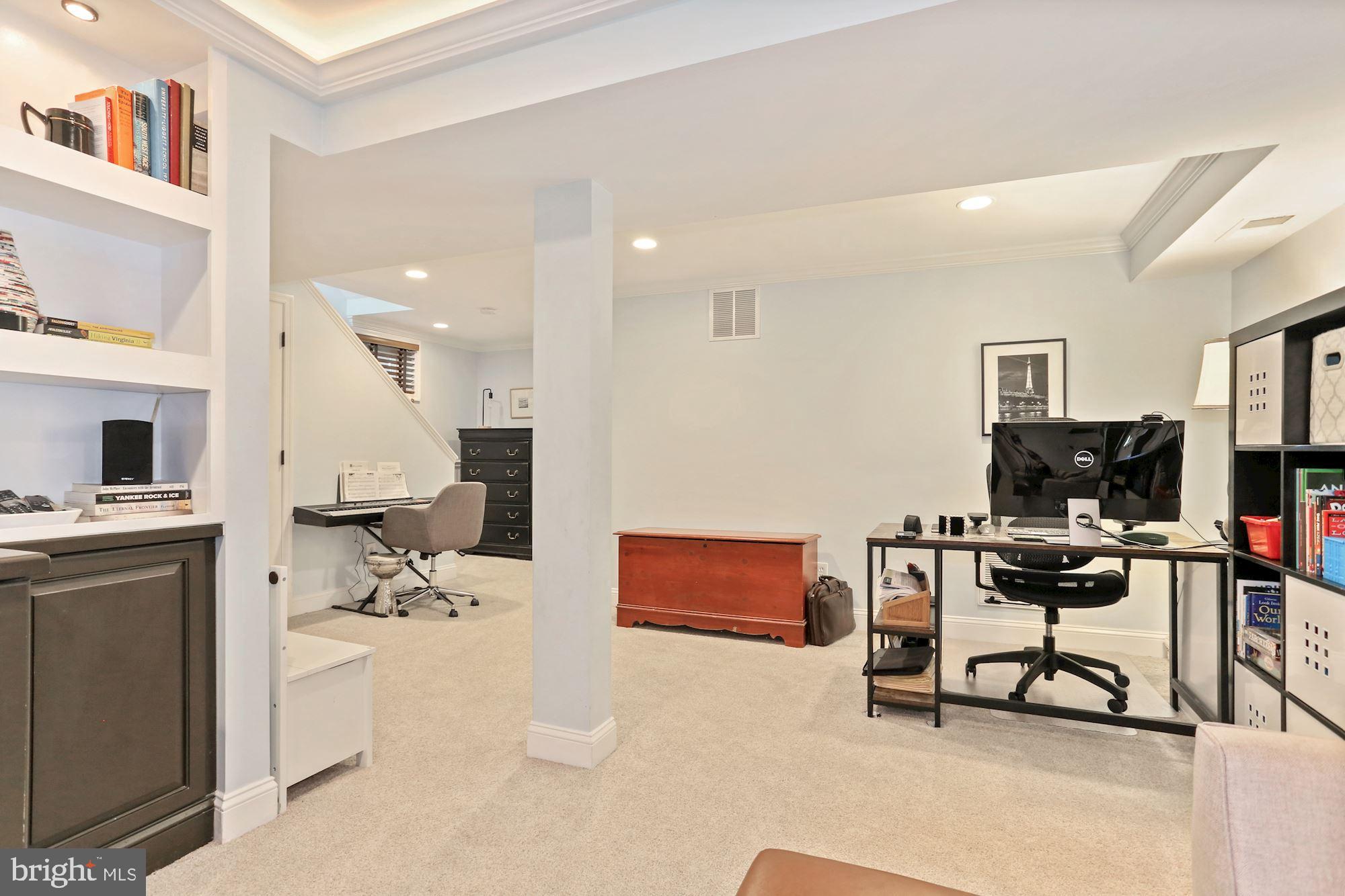 3307 Cameron Mills Road Alexandria, VA 22302 - Photo 33 of 42 Gallery Image 33