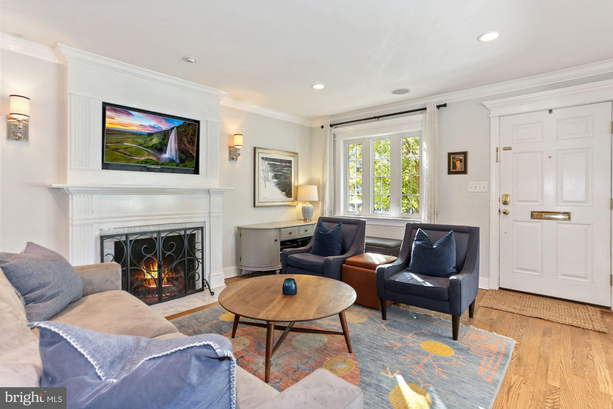 3307 Cameron Mills Road Alexandria, VA 22302 - Photo 5 of 42 Gallery Image 5