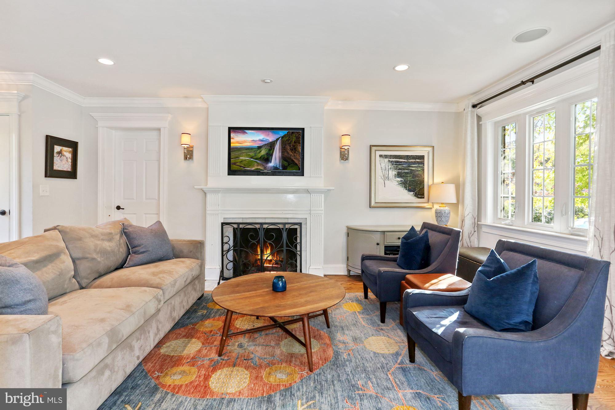 3307 Cameron Mills Road Alexandria, VA 22302 - Photo 6 of 42 Gallery Image 6