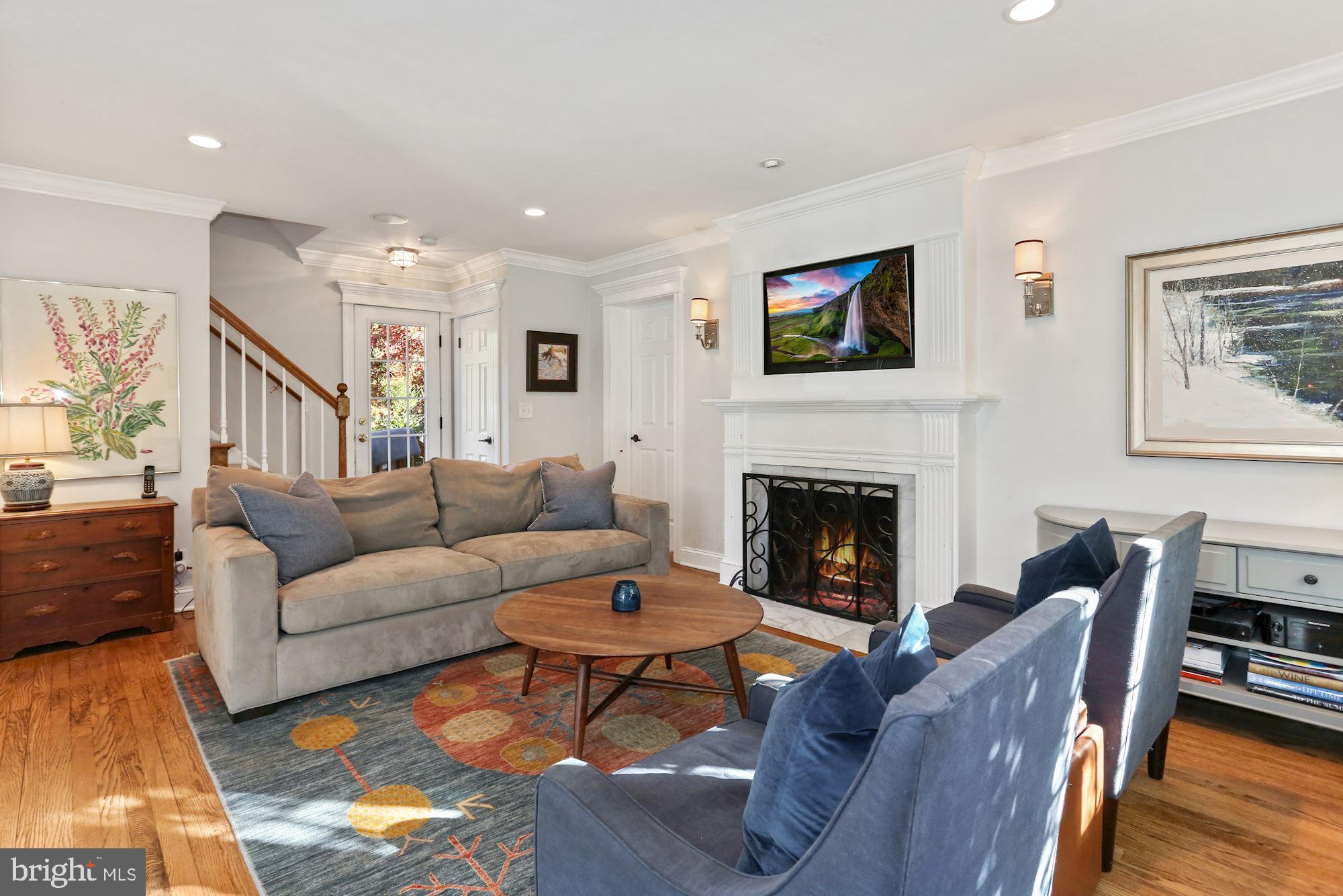 3307 Cameron Mills Road Alexandria, VA 22302 - Photo 7 of 42 Gallery Image 7