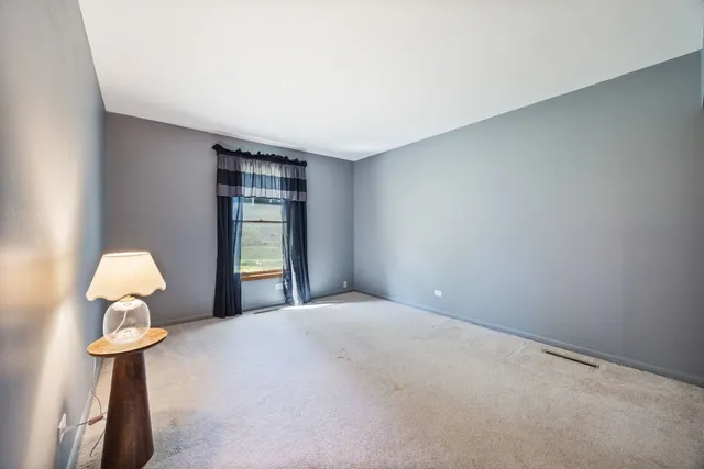 $960,000 | 39 Wiltshire Drive, Lincolnshire, IL 60069