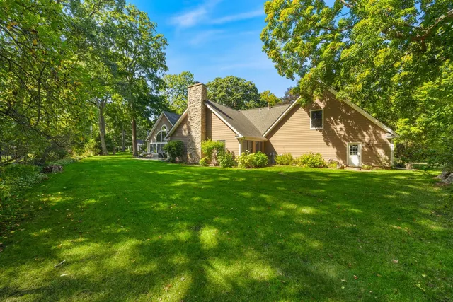 $960,000 | 39 Wiltshire Drive, Lincolnshire, IL 60069