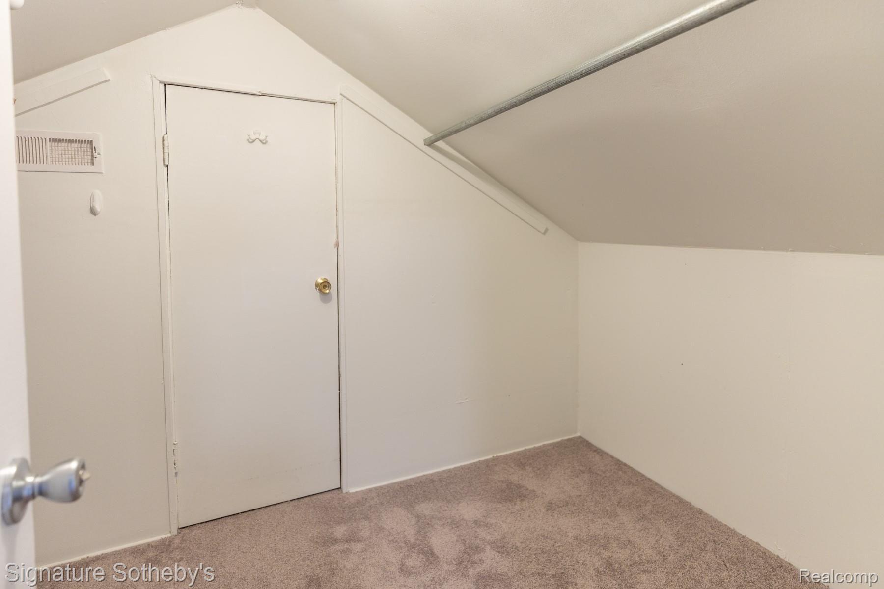 1464 South Renaud Road Grosse Pointe, MI 48236 - Photo 18 of 25 Upstairs Closet.jpg