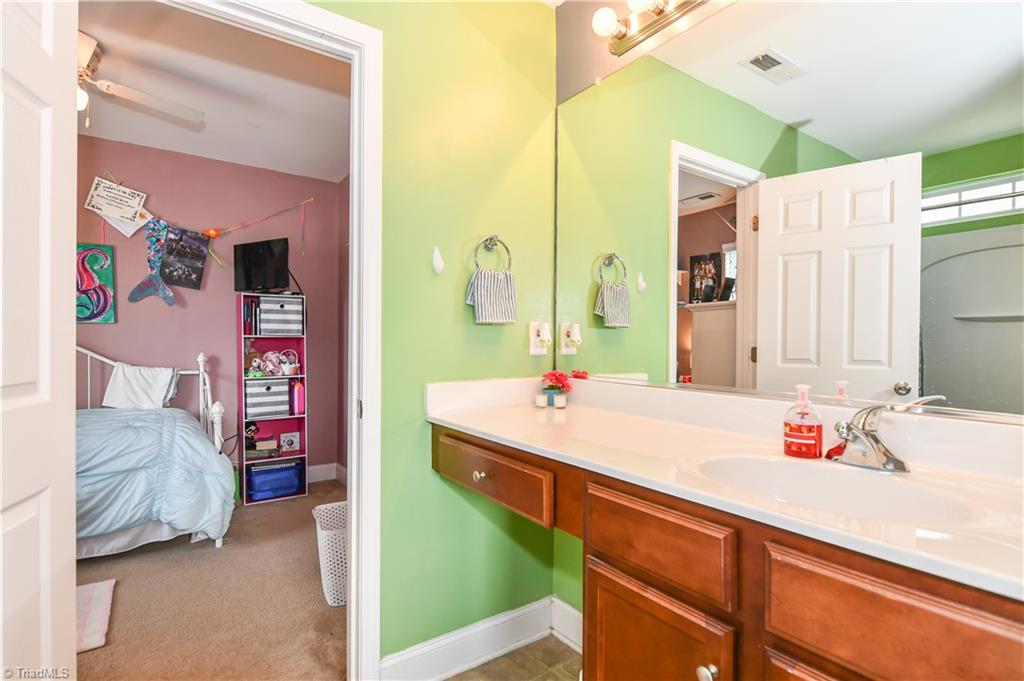 3767 Shadow Ridge Drive High Point, NC 27265 - Photo 14 of 28 Gallery Image 14