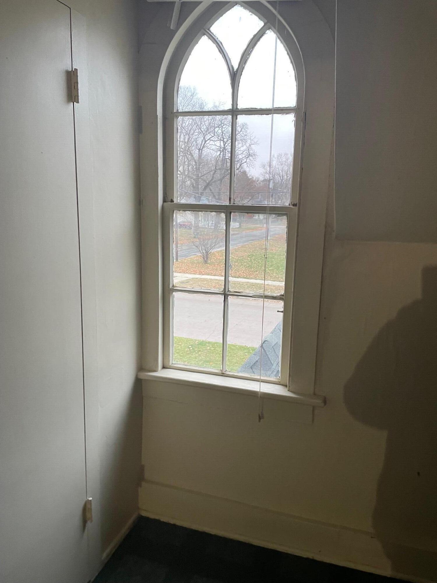 522 Walnut Street Three Rivers, MI 49093 - Photo 8 of 14 gracie upstairs windows