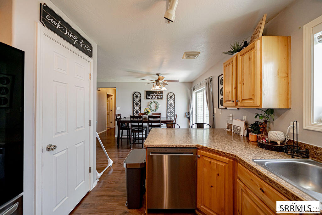 3893 Ash Lane Rigby, ID 83442 - Photo 12 of 40 Gallery Image 12