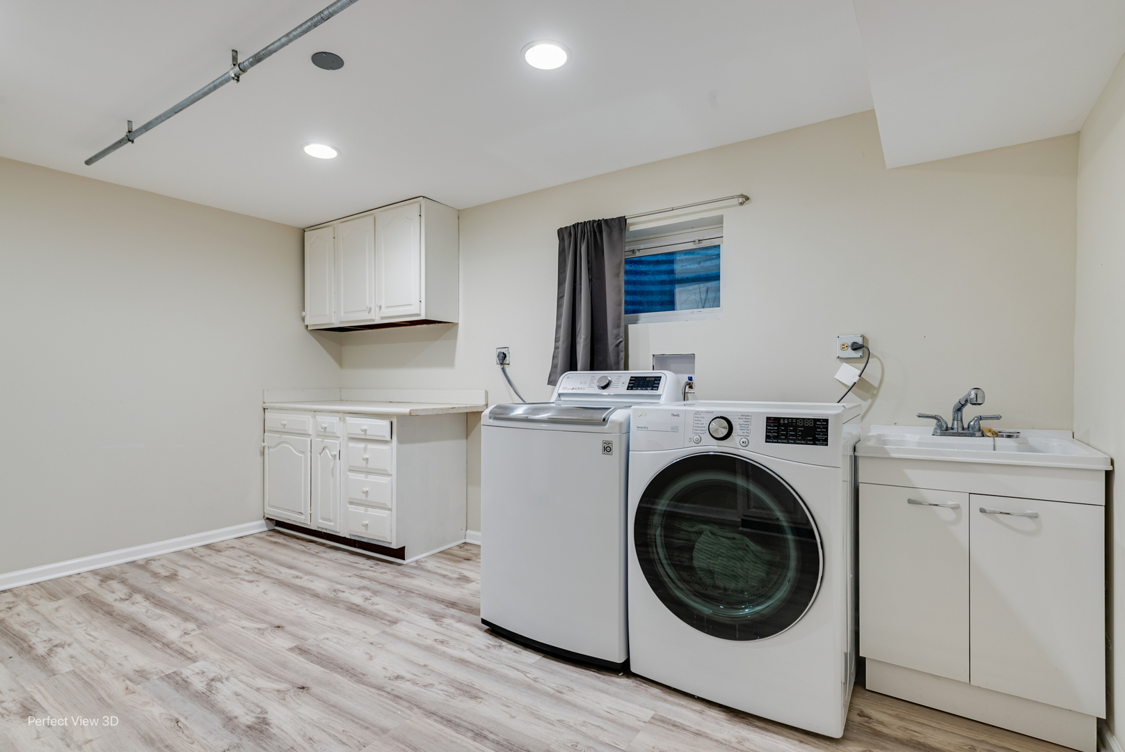 3811 Mission Hills Road Northbrook, IL 60062 - Photo 23 of 26 a view of a kitchen with washer and dryer