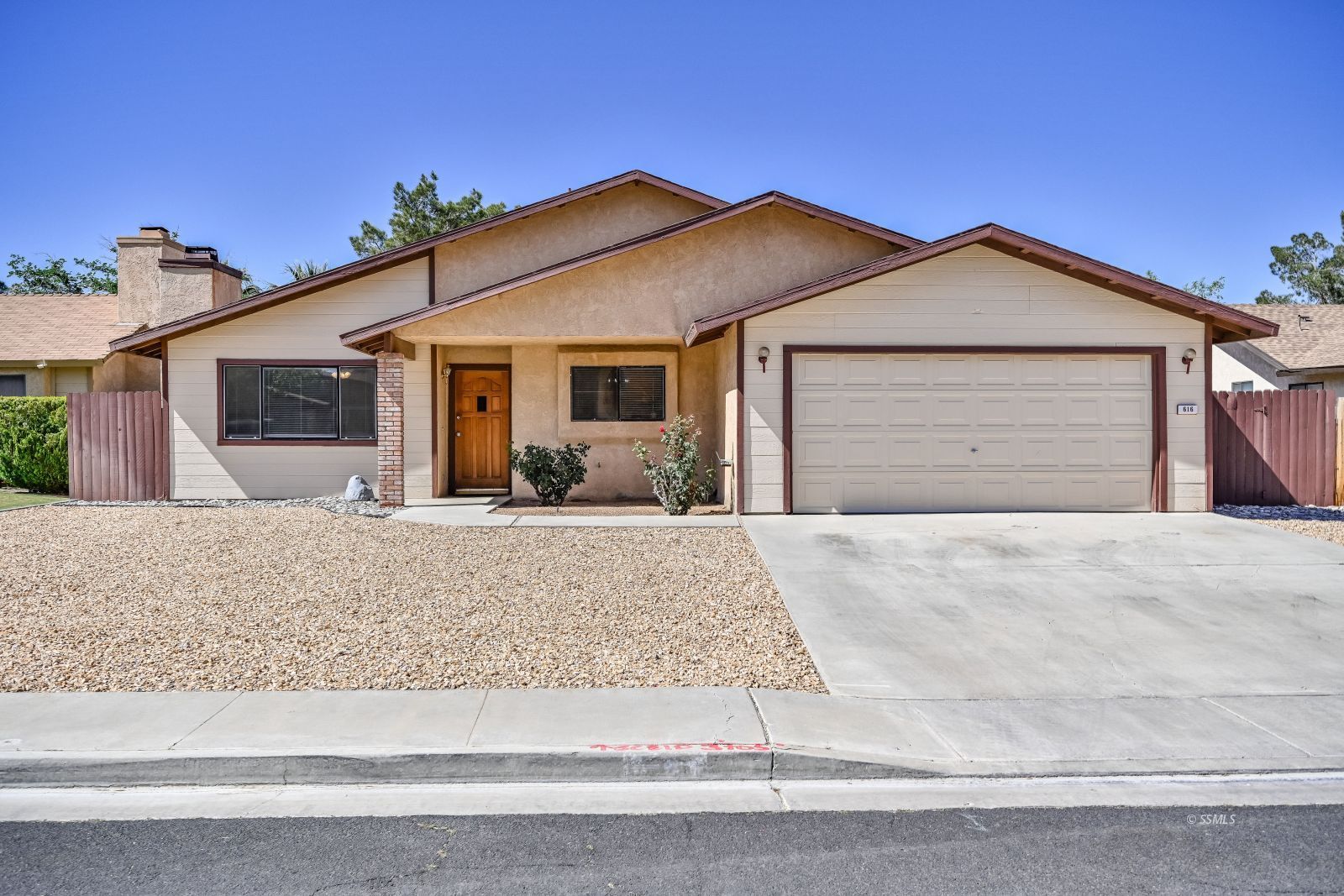 616 Ginger Avenue Ridgecrest, CA 93555 - Photo 1 of 38