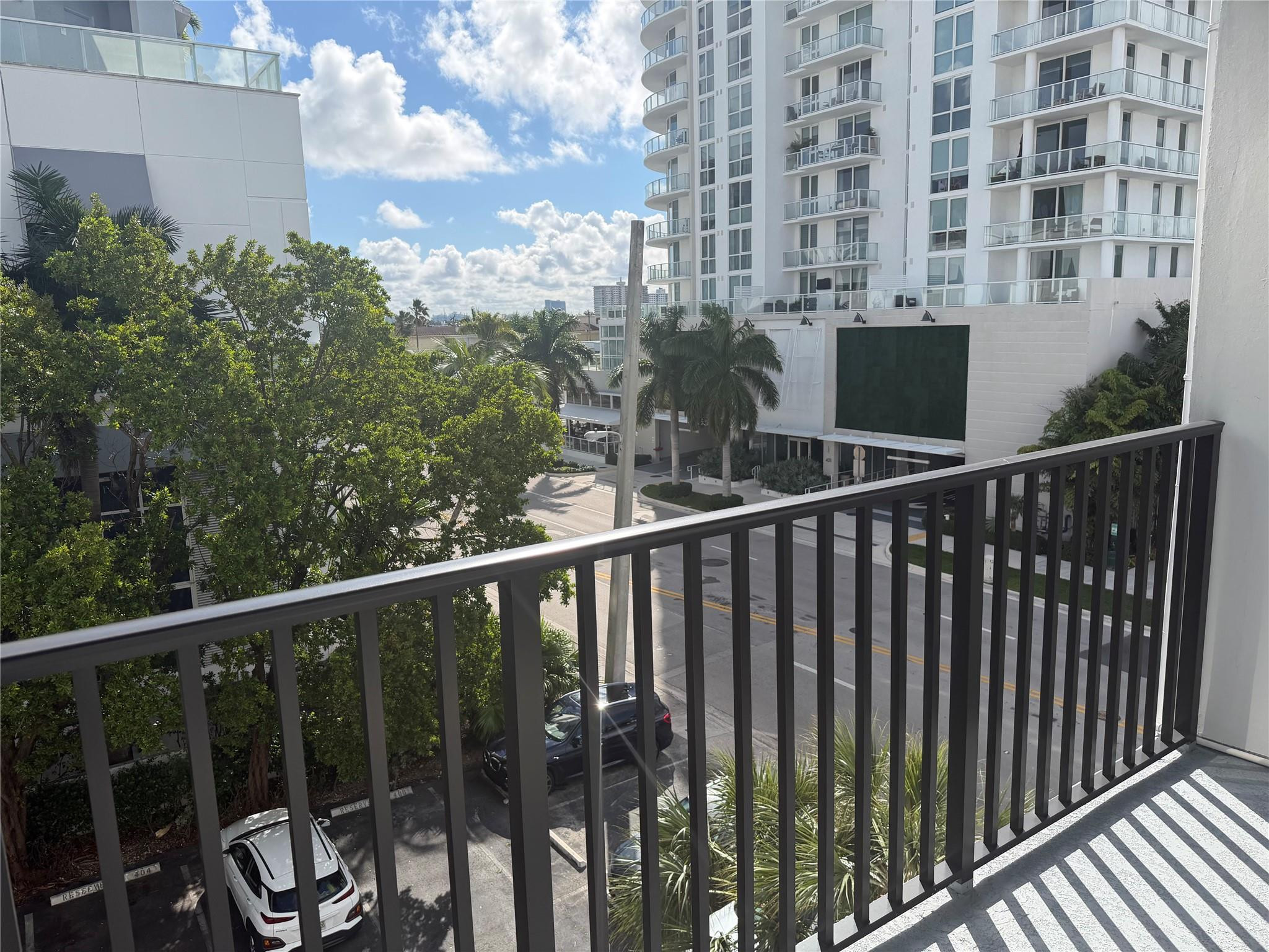 3000 Riomar Street, Unit 406 Fort Lauderdale, FL 33304 - Photo 13 of 27 Photo 13