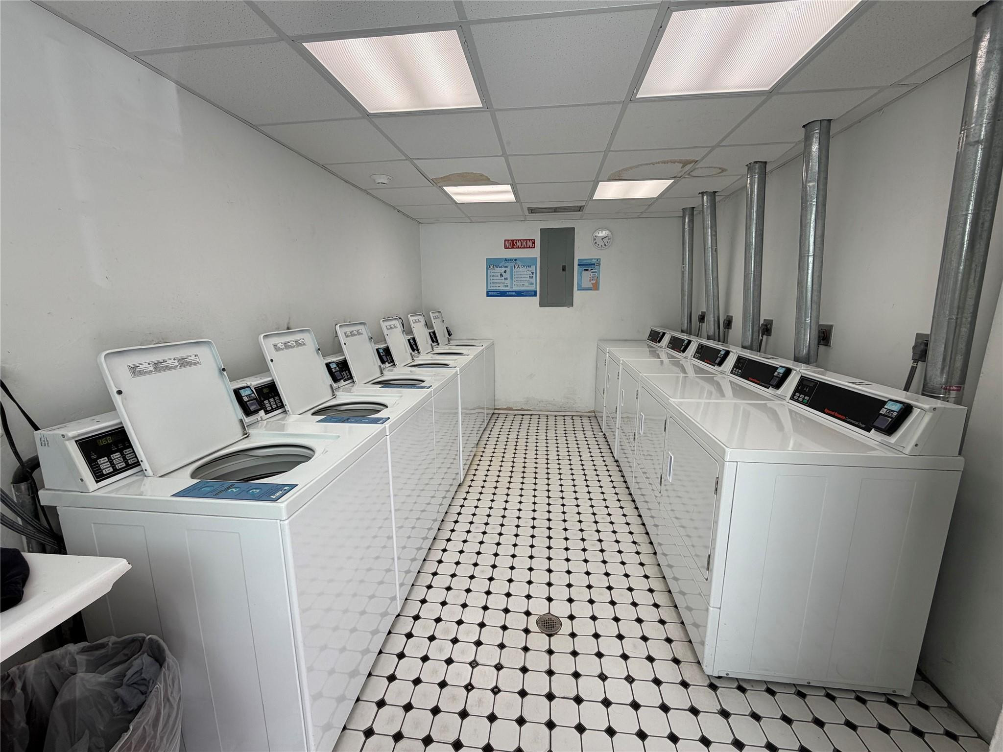 3000 Riomar Street, Unit 406 Fort Lauderdale, FL 33304 - Photo 22 of 27 Photo 23