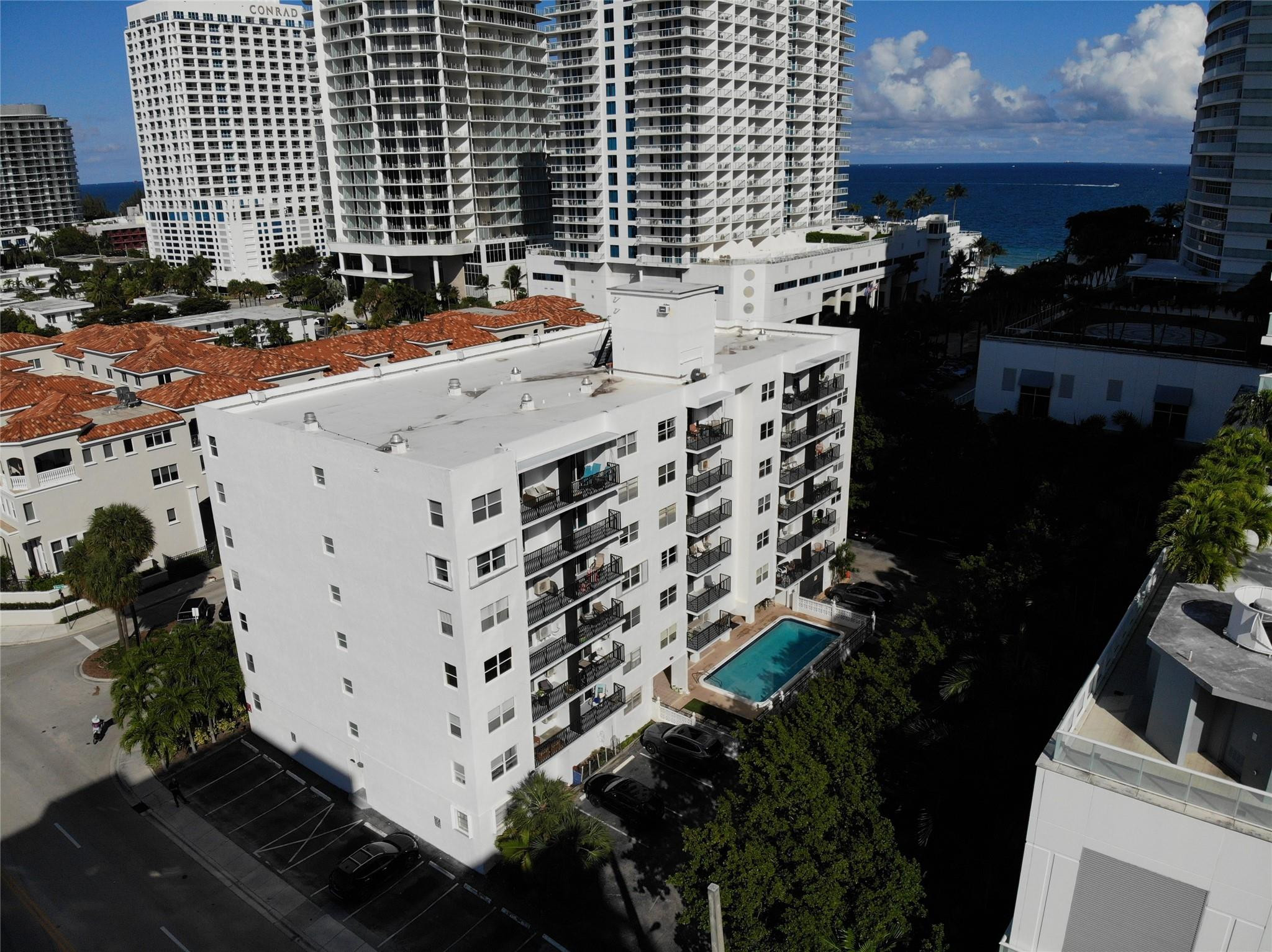 3000 Riomar Street, Unit 406 Fort Lauderdale, FL 33304 - Photo 24 of 27 Photo 25