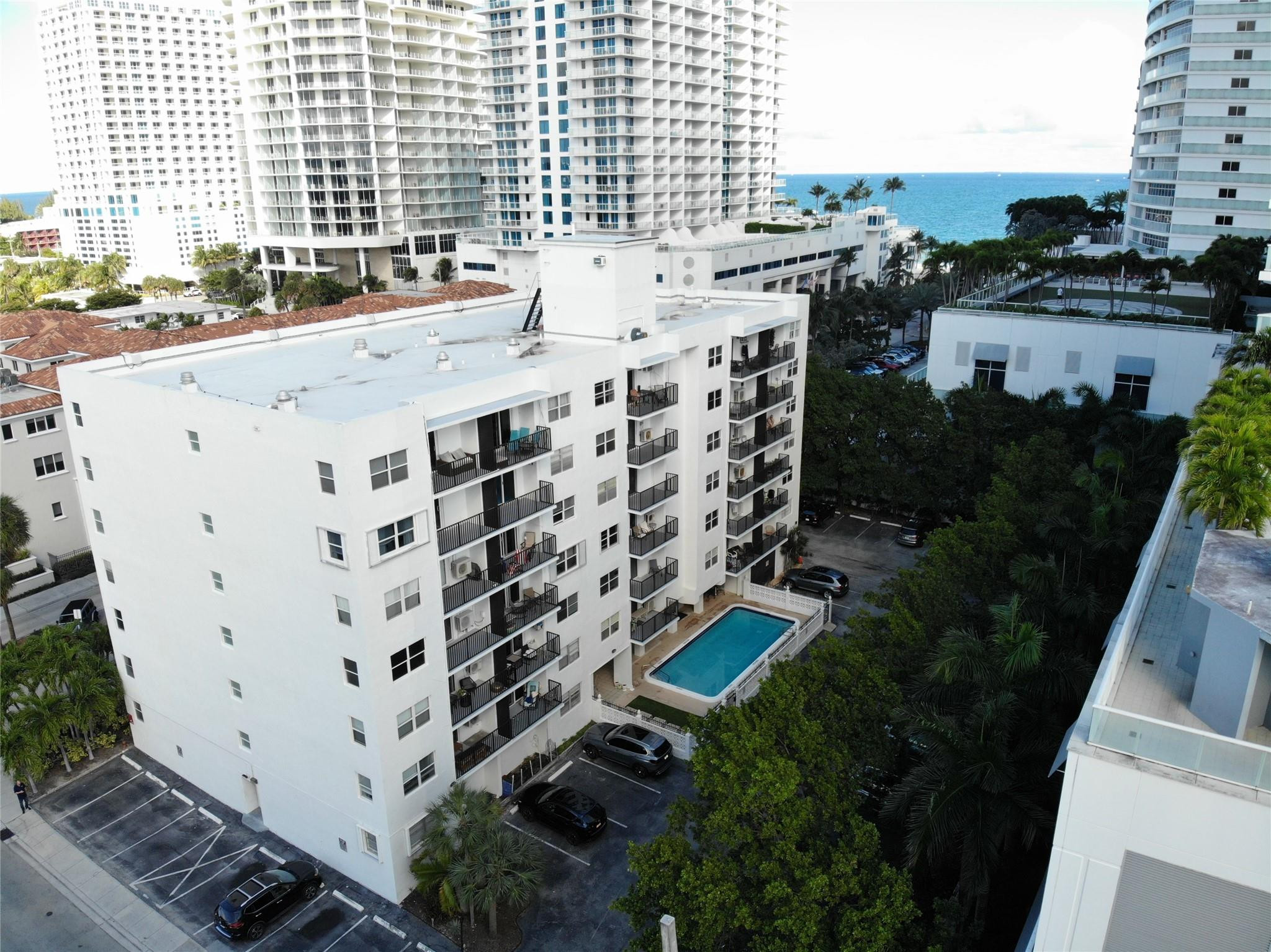 3000 Riomar Street, Unit 406 Fort Lauderdale, FL 33304 - Photo 26 of 27 Photo 27