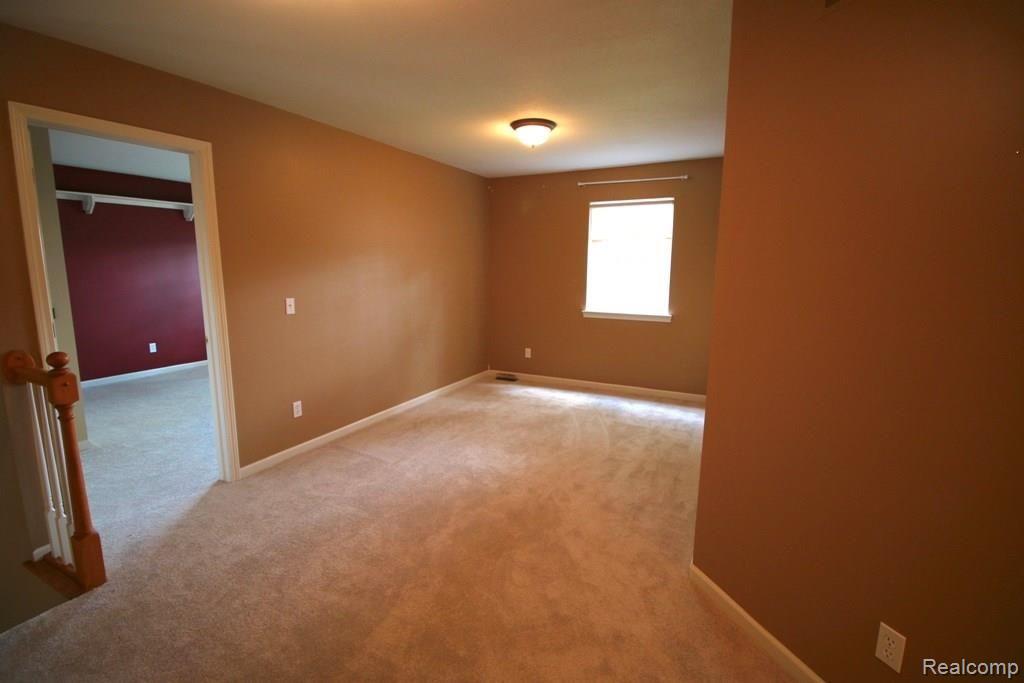 9879 Viewcrest Court Howell, MI 48843 - Photo 19 of 33 IMG_0411.jpg