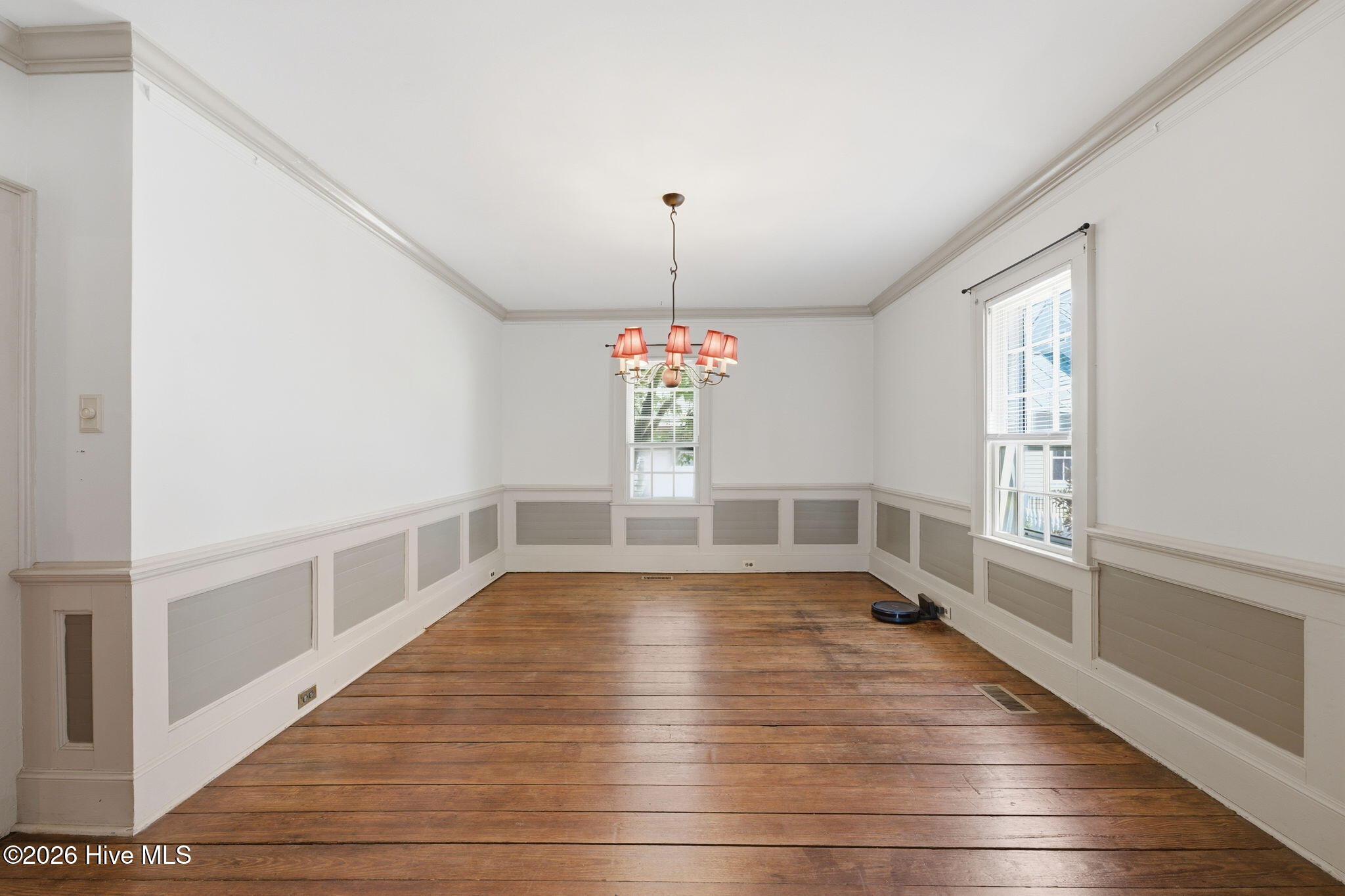 804 Pollock Street New Bern, NC 28562 - Photo 20 of 47 Dining Room