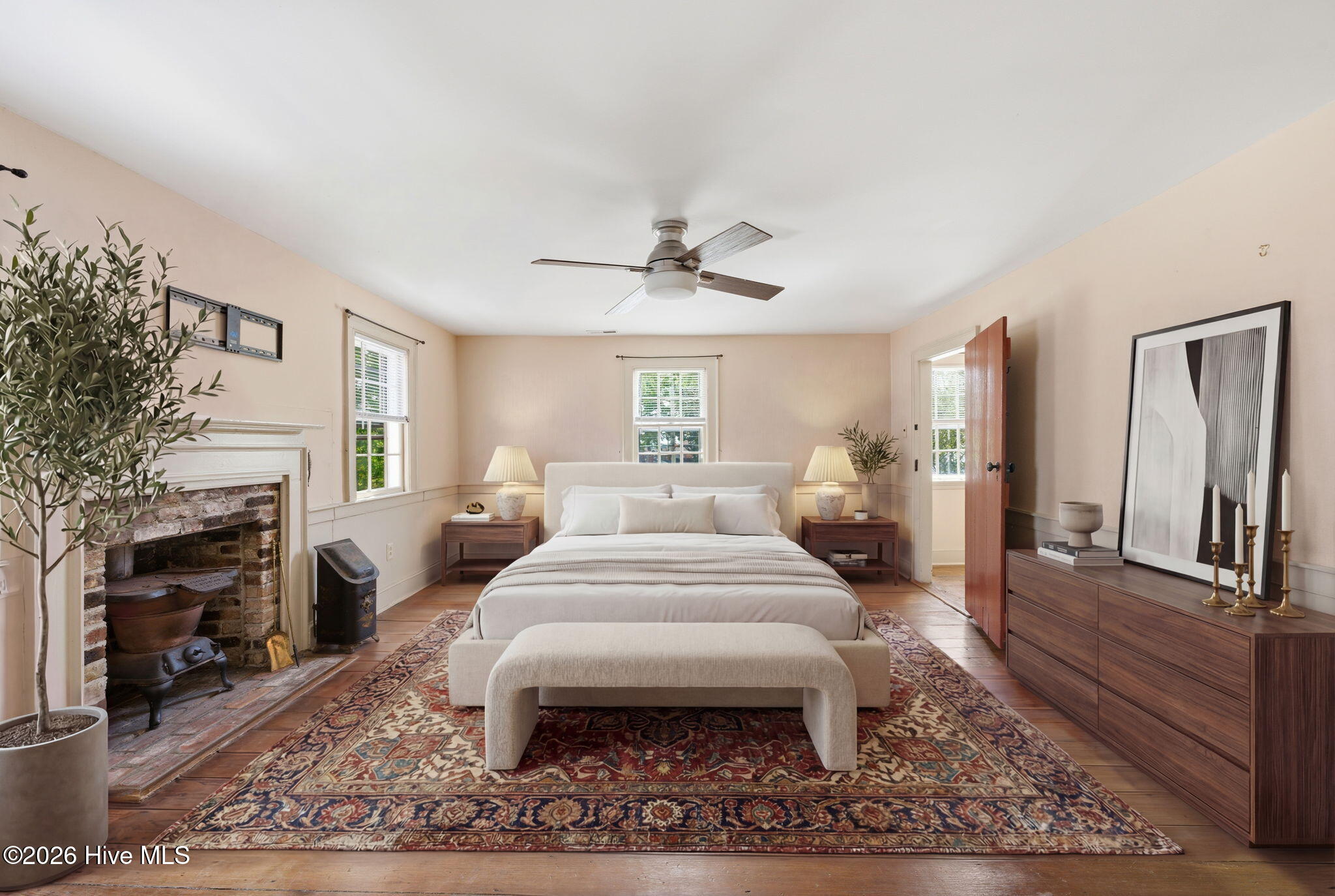 804 Pollock Street New Bern, NC 28562 - Photo 26 of 47 Staged Master Bedroom