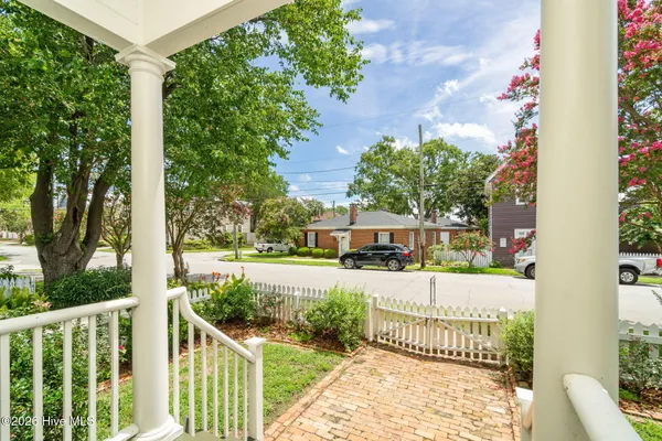 $650,000 | 804 Pollock Street, New Bern, NC 28562