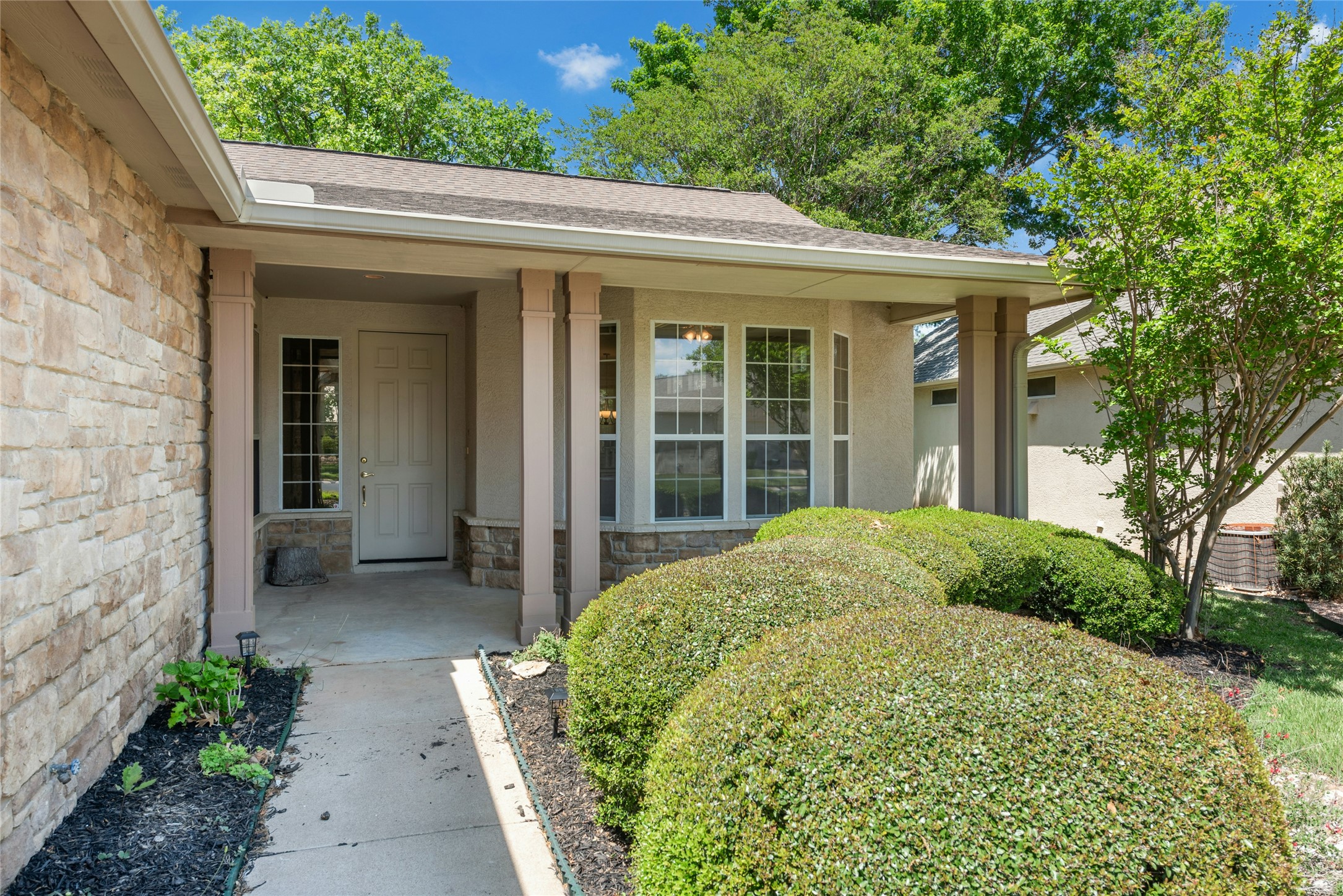 104 Anemone Way Georgetown, TX 78633 - Photo 3 of 28