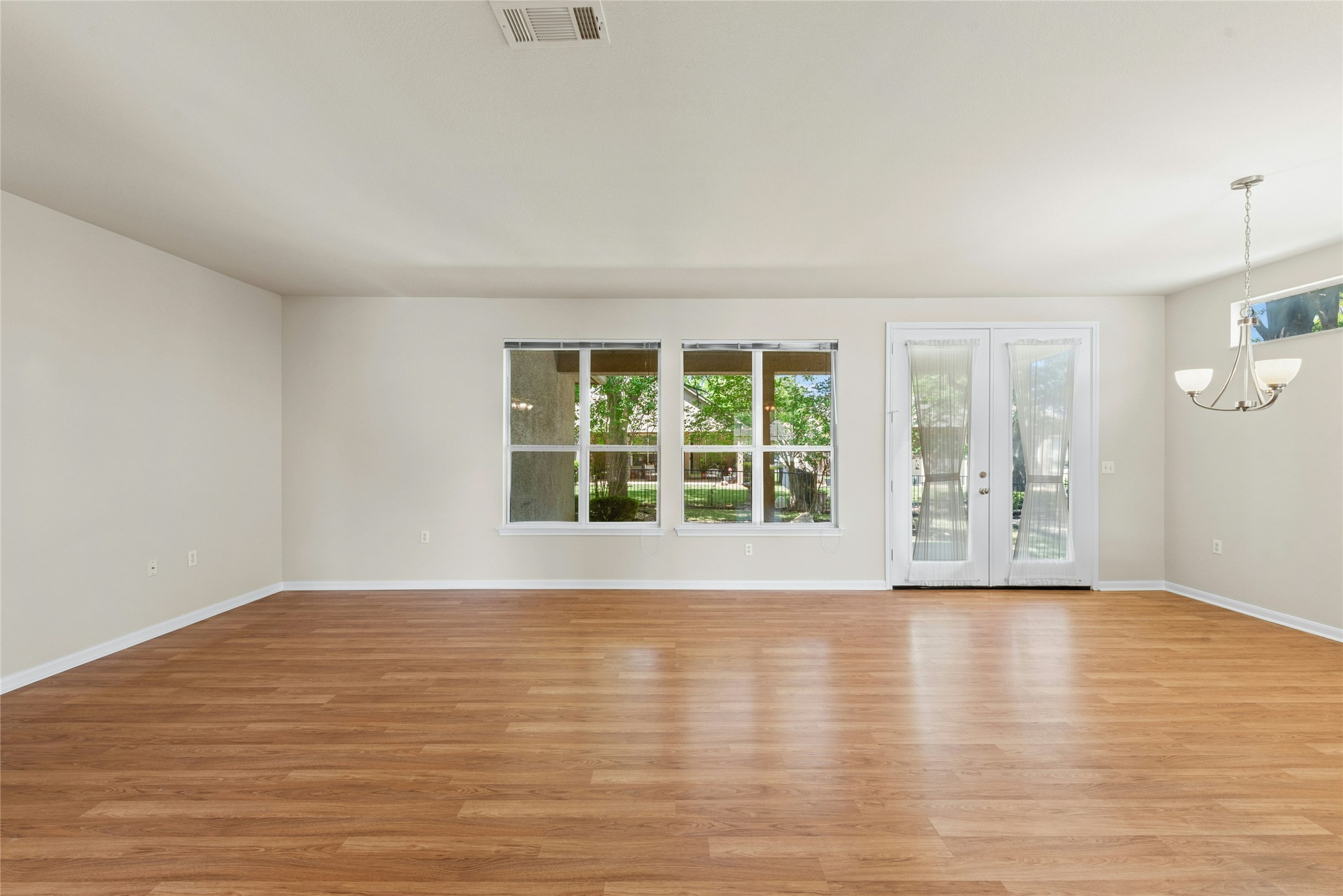 104 Anemone Way Georgetown, TX 78633 - Photo 4 of 28