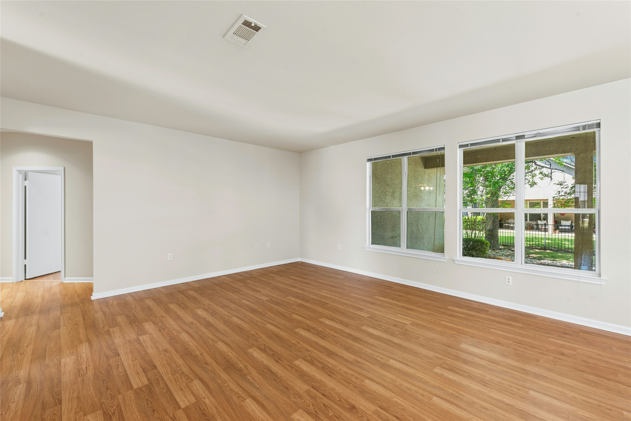 104 Anemone Way Georgetown, TX 78633 - Photo 5 of 28