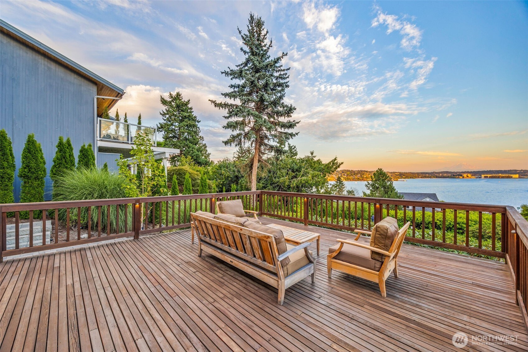 8246 East Mercer Way Mercer Island, WA 98040 - Photo 34 of 39 a view of a chairs on roof deck