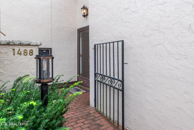 $475,000 | 1488 Touraine Place, Knoxville, TN 37919