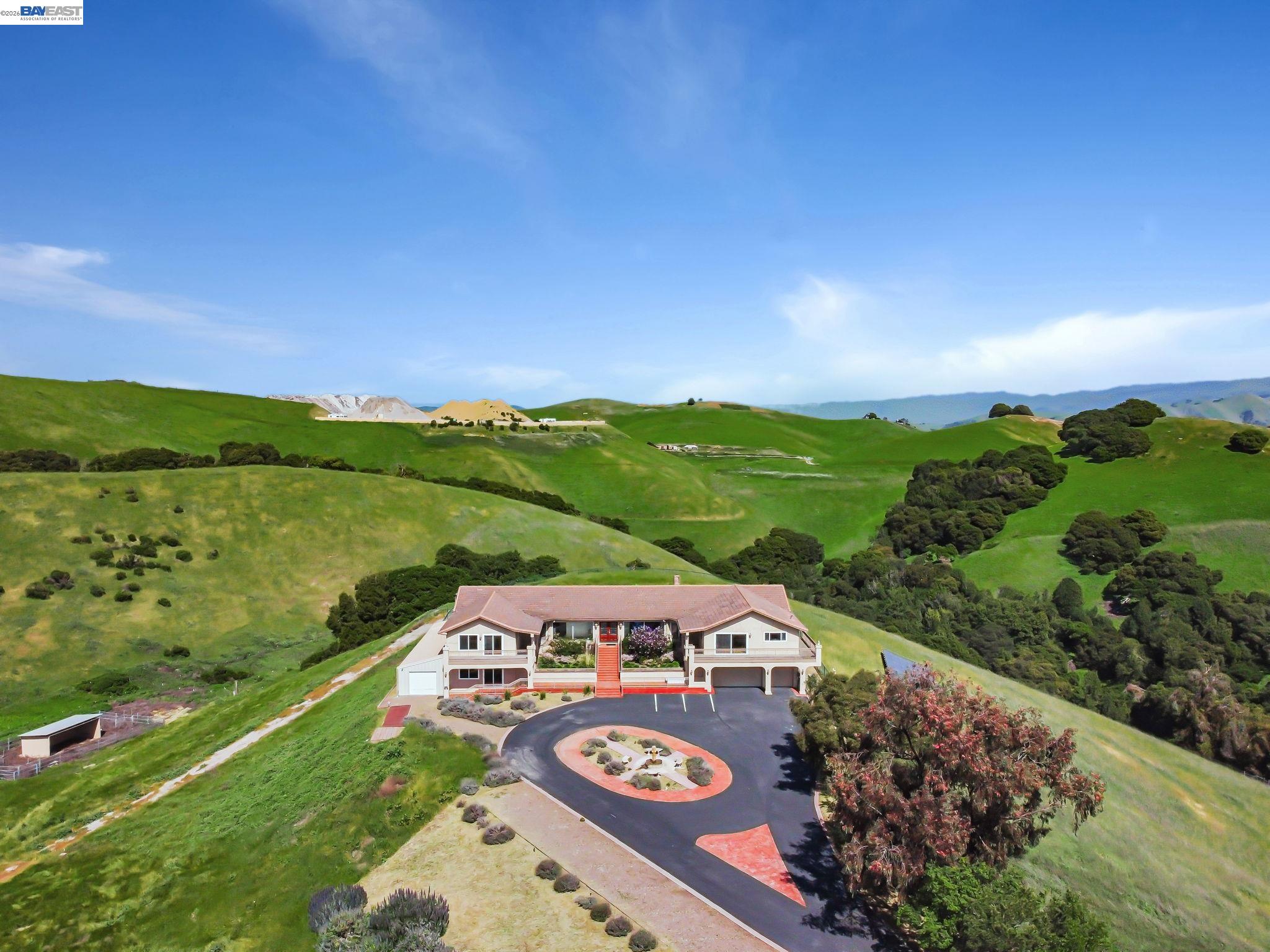 41794 Vargas Road Fremont, CA 94539 - Photo 13 of 60 a view of a city with an ocean