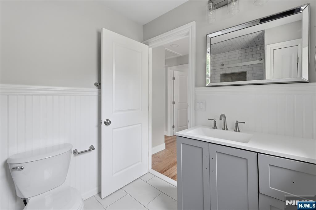 43 4th Street Ridgefield Park, NJ 07660 - Photo 4 of 8