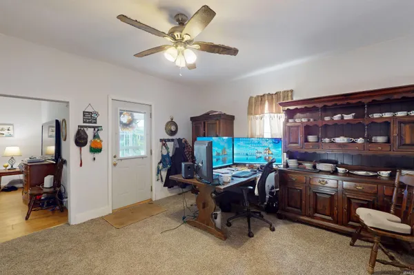 $109,900 | 2412 South B Street, Elwood, IN 46036