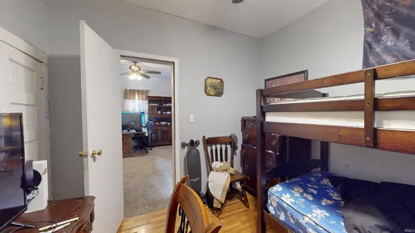 $109,900 | 2412 South B Street, Elwood, IN 46036