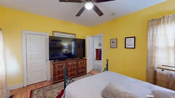 $109,900 | 2412 South B Street, Elwood, IN 46036