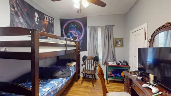 $109,900 | 2412 South B Street, Elwood, IN 46036