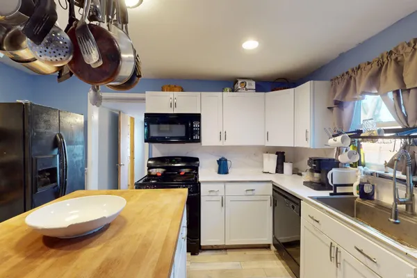 $109,900 | 2412 South B Street, Elwood, IN 46036