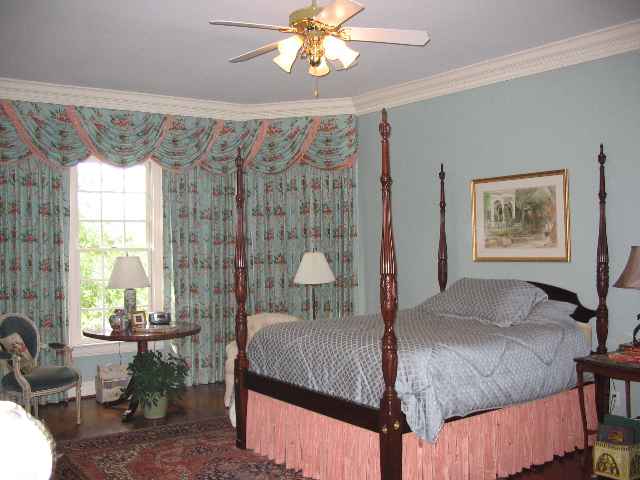 113 West Round Hill Road, Unit GREEN Greenville, SC 29617 - Photo 8 of 9 Gallery Image 8