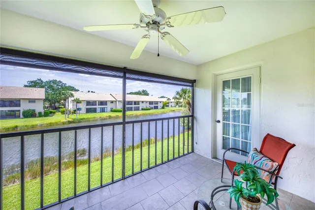 $264,500 | 410 Mission Trail East, Unit B, Venice, FL 34285