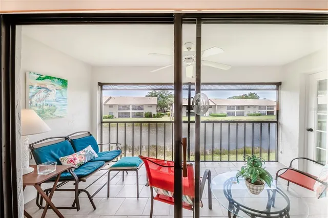 $264,500 | 410 Mission Trail East, Unit B, Venice, FL 34285