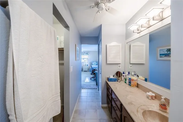 $264,500 | 410 Mission Trail East, Unit B, Venice, FL 34285