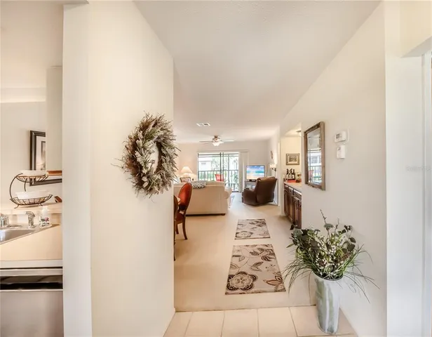 $264,500 | 410 Mission Trail East, Unit B, Venice, FL 34285