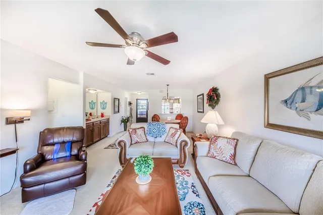 $264,500 | 410 Mission Trail East, Unit B, Venice, FL 34285