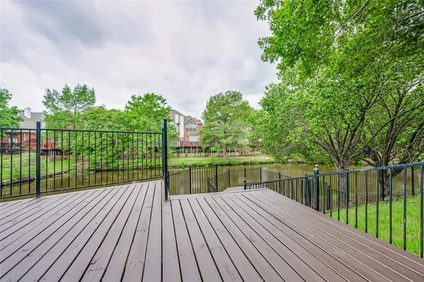 $585,000 | 600 Loch Chalet Court, Arlington, TX 76012