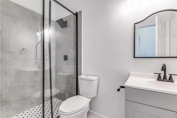 $585,000 | 600 Loch Chalet Court, Arlington, TX 76012