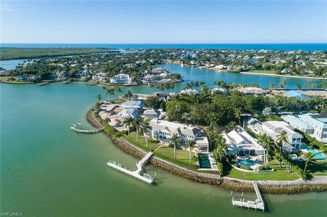 $38,500,000 | 1975 Galleon Drive, Naples, FL 34102