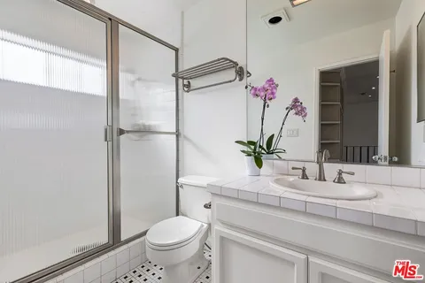 $1,250,000 | 964 Hancock Avenue, Unit 302, West Hollywood, CA 90069