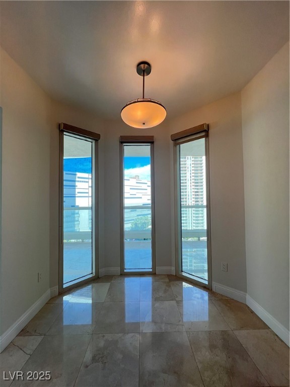 2857 Paradise Road, Unit 1406 Las Vegas, NV 89109 - Photo 7 of 21