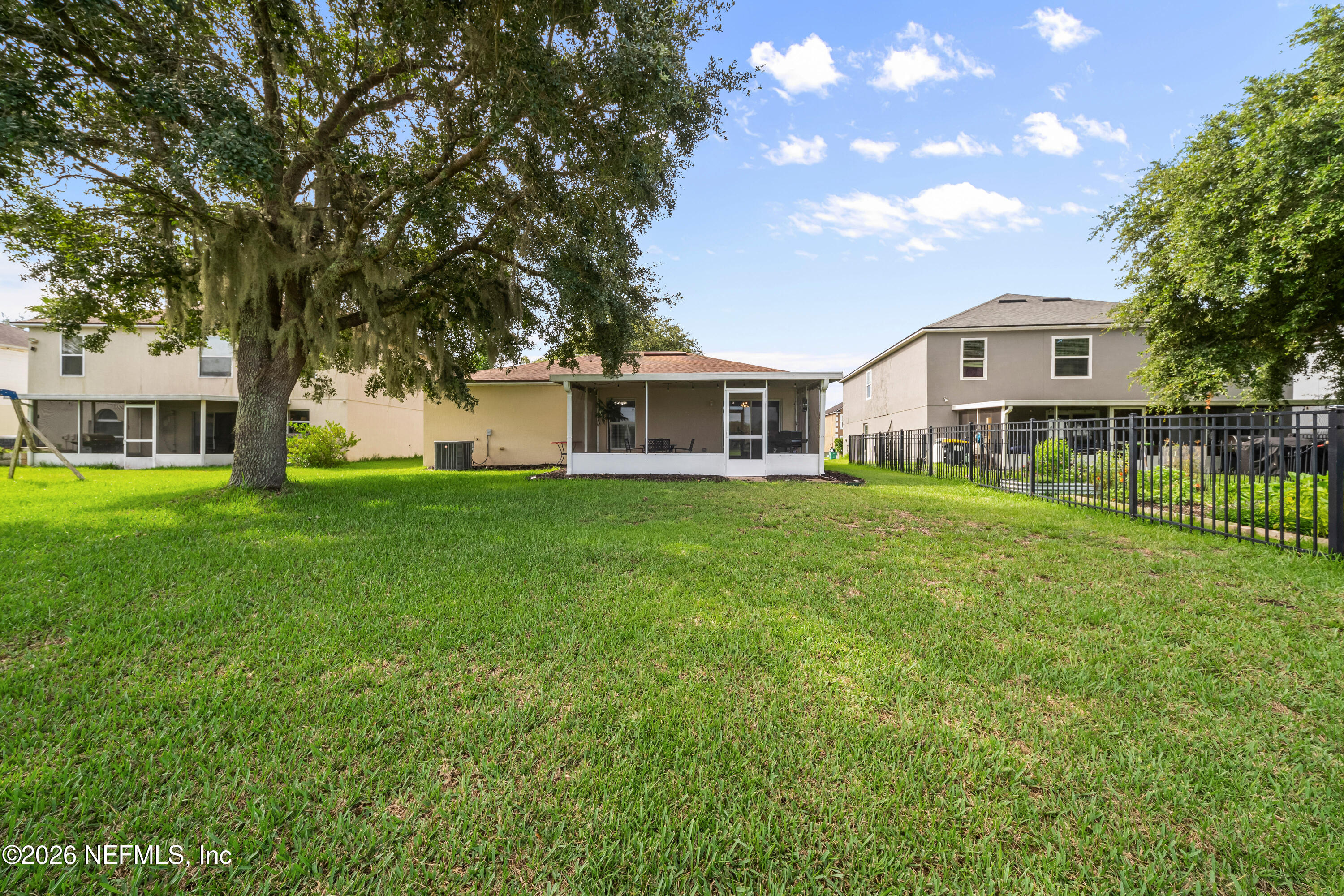 76170 Longleaf Loop Yulee, FL 32097 - Photo 31 of 34 76170 Longleaf Loop (64).jpg-FULL
