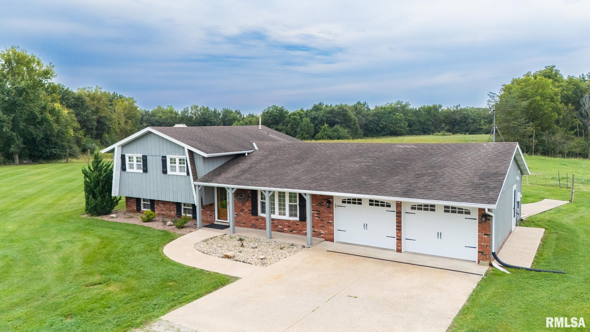 29249 North Bitner Road Glasford, IL 61533 - Photo 2 of 40 Gallery Image 2