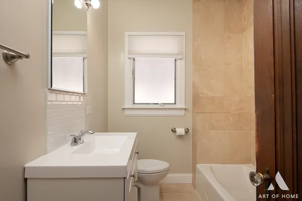 $439,900 | 6248 West Holbrook Street, Chicago, IL 60646