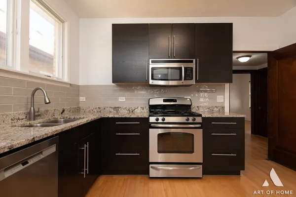 $439,900 | 6248 West Holbrook Street, Chicago, IL 60646
