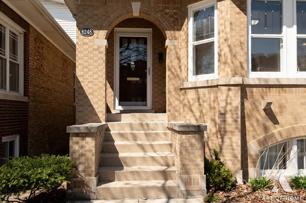 $439,900 | 6248 West Holbrook Street, Chicago, IL 60646
