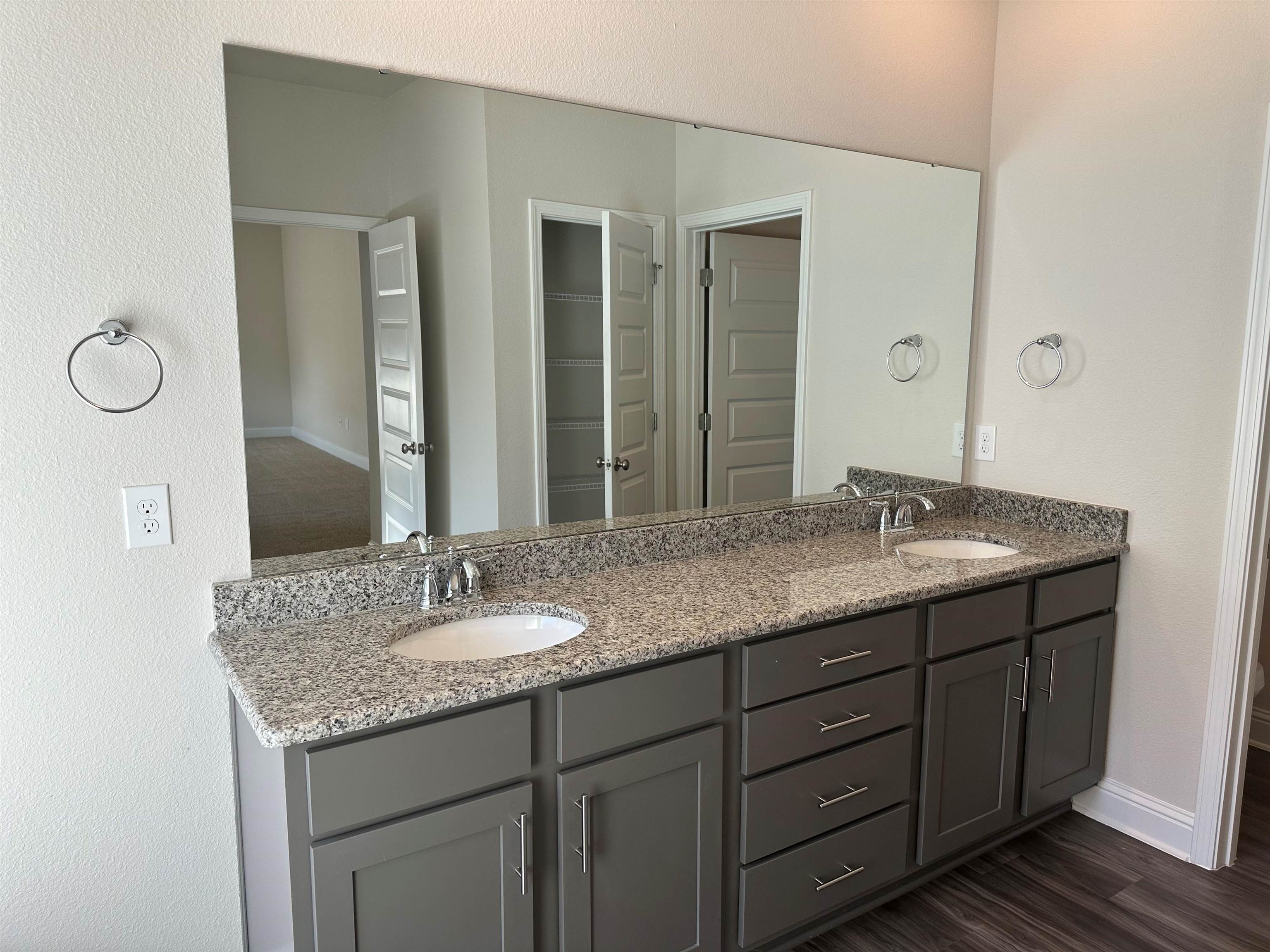 1889 Carly Street, Unit 44 Foley, AL 36535 - Photo 9 of 13 Primary Bath