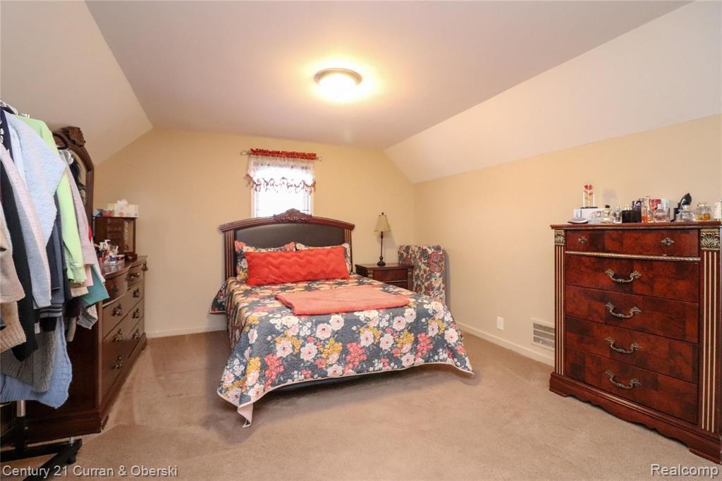 6033 Horger Street Dearborn, MI 48126 - Photo 13 of 30
